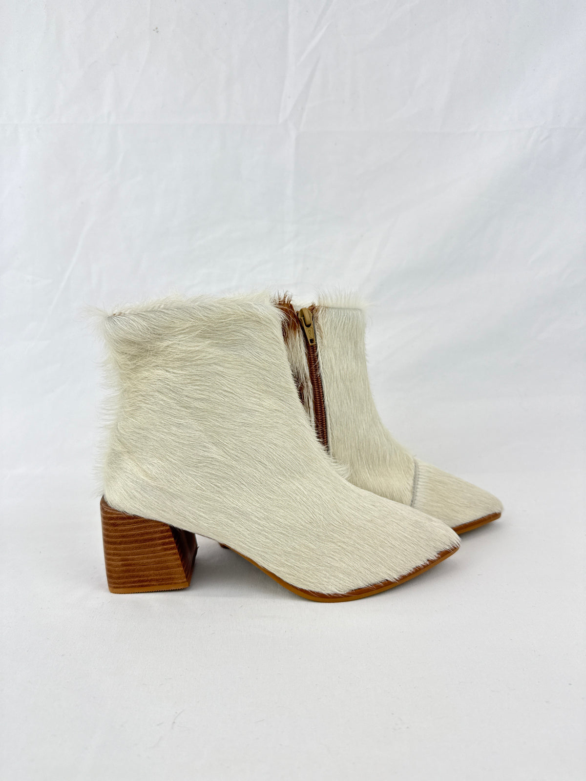 Bota Cano Curto Salto Bloco | Tamanho 34