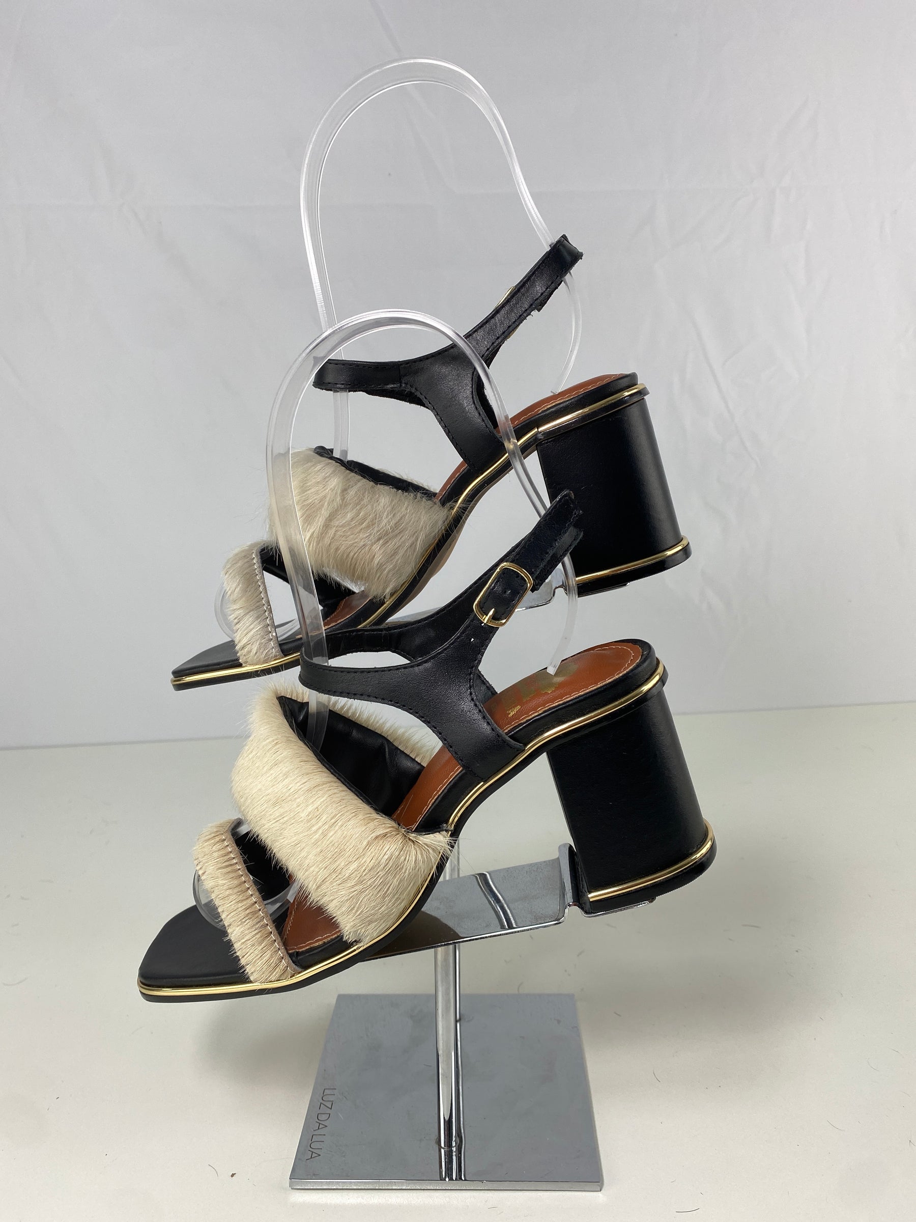 Sandália Savana Salto Bloco Tam. 35