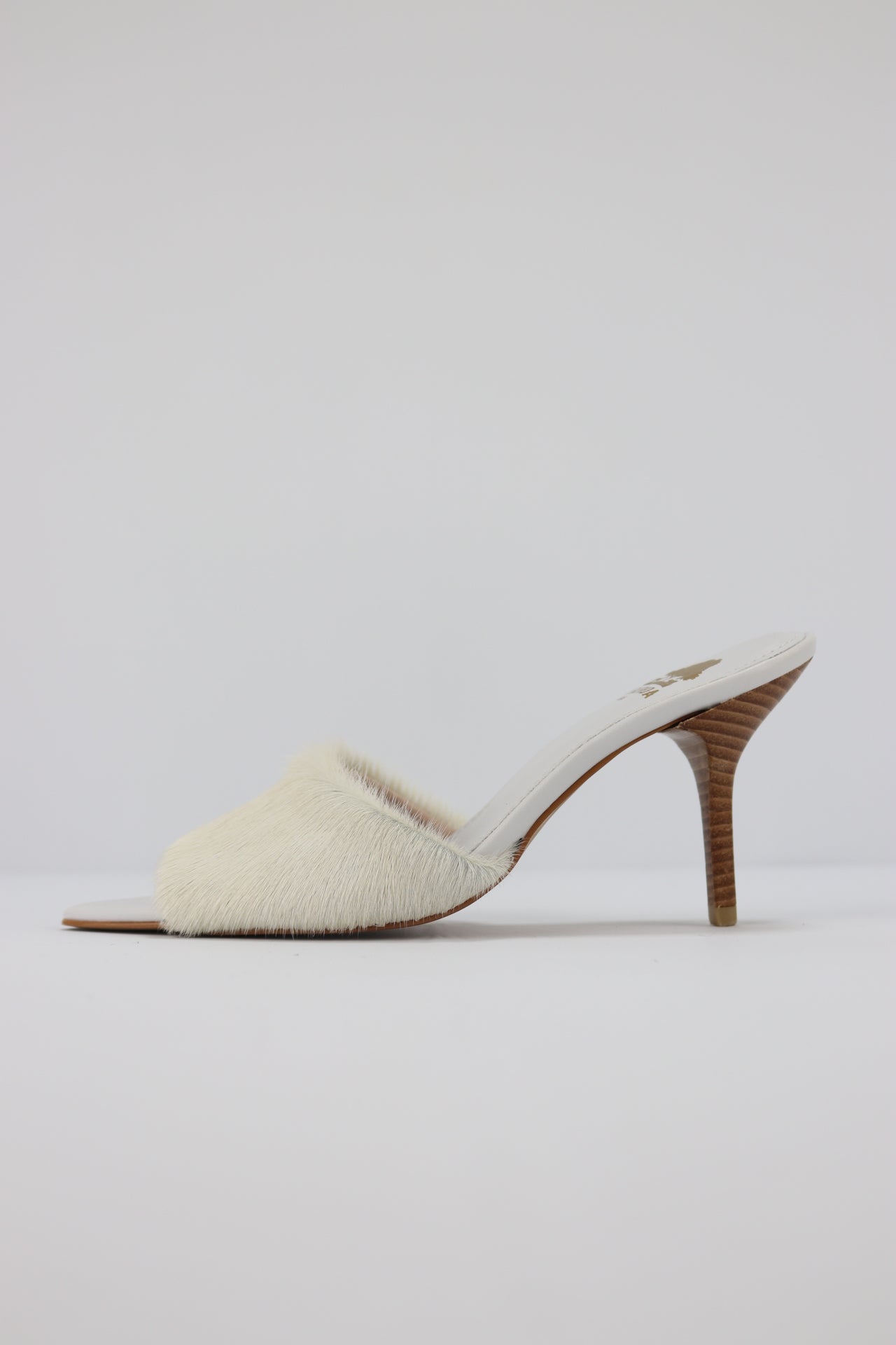 Mule Bico Folha N.36