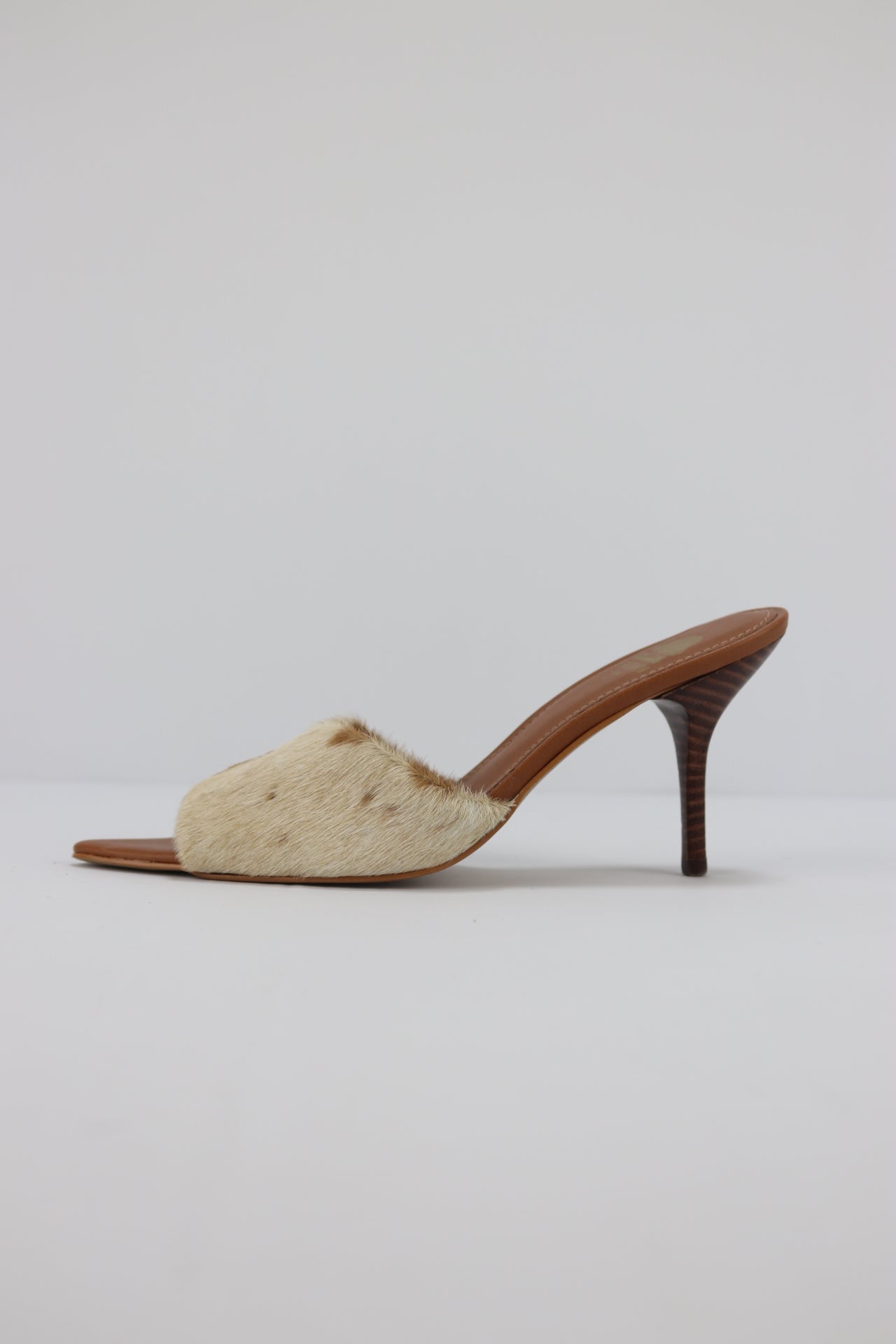 Mule bico folha N.38