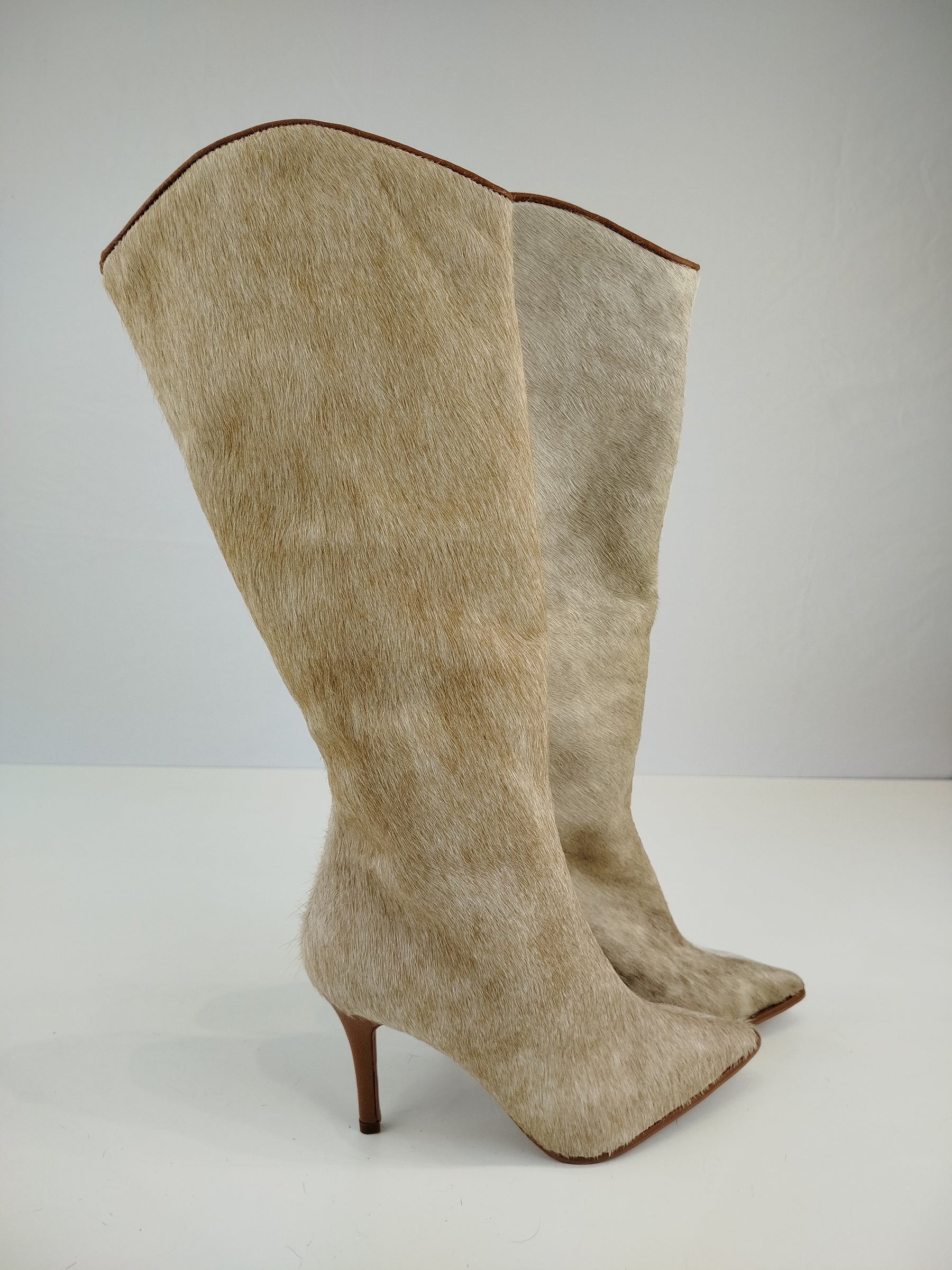 Bota Cali Salto Fino | N.38