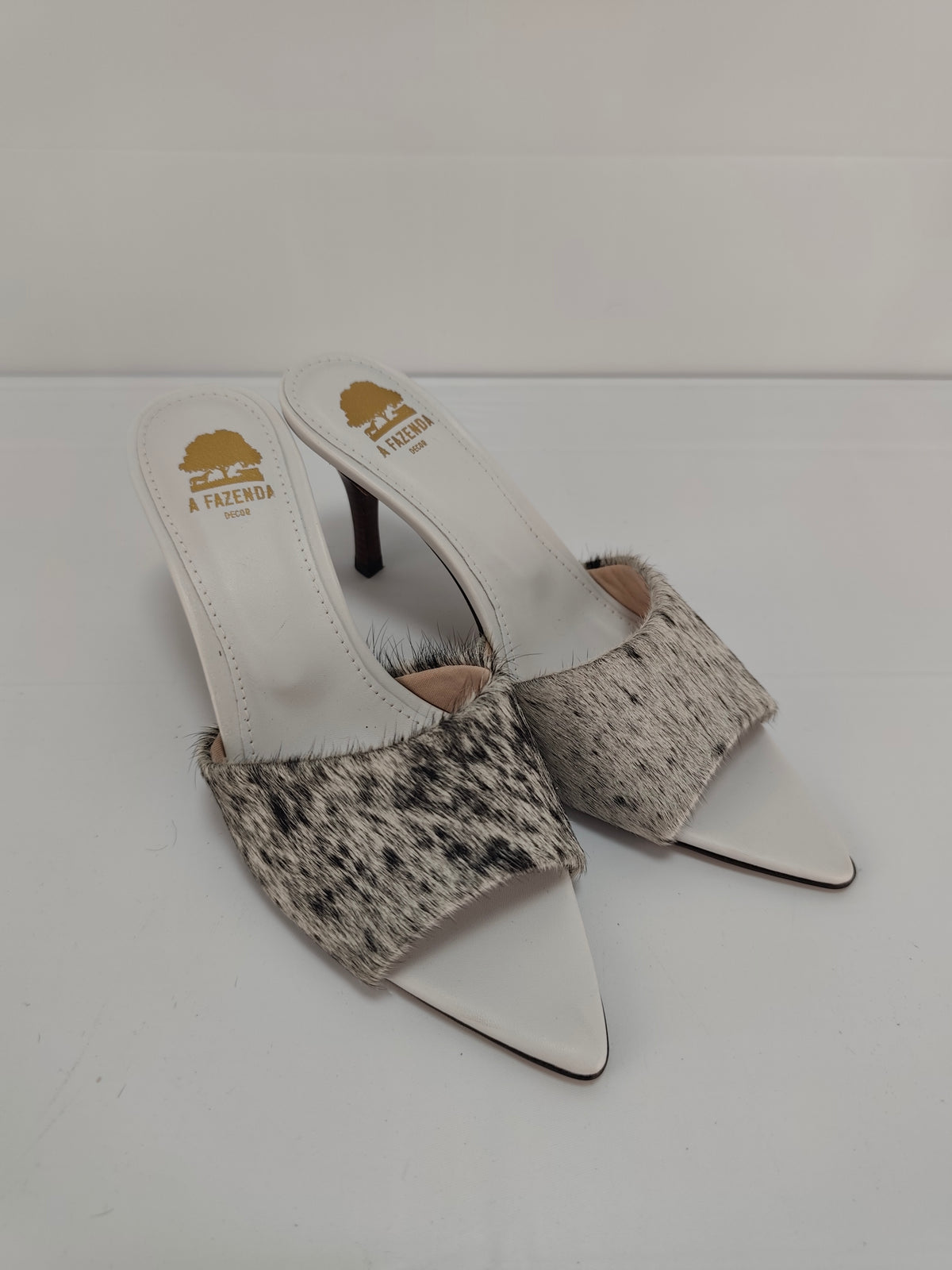 Mule Bico Folha N.36