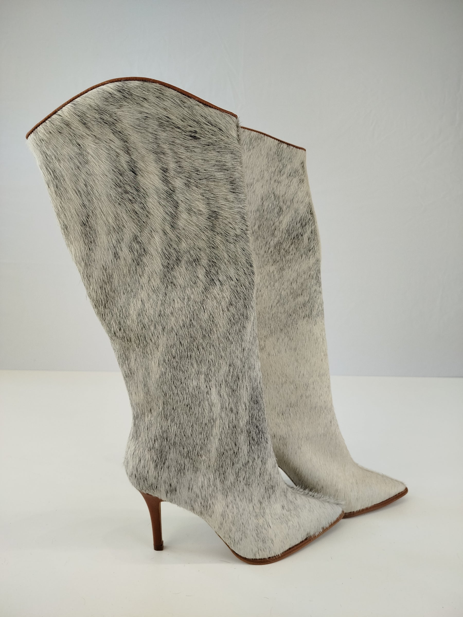 Bota Cali Salto Fino | N.38