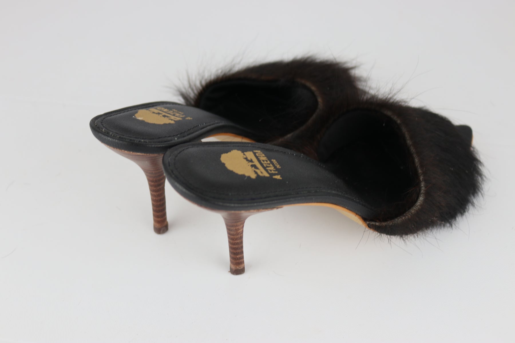 Mule bico folha N.38